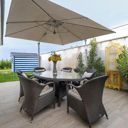 Дом отдыха Flore - Maison Climatisee Avec Piscine Tercis-les-Bains